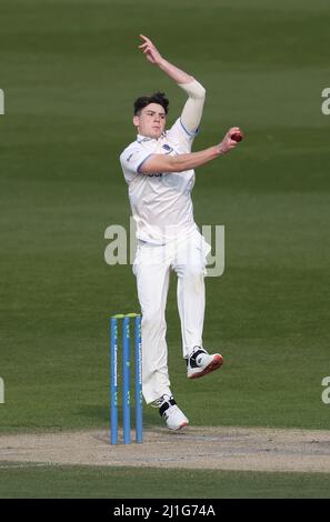 Hove, Regno Unito. 25th Mar 2022. Henry Crocombe di Sussex durante la partita amichevole di 3 giorni tra Sussex e Surrey al Central County Ground 1st di Hove. 25th Marzo 2022 Credit: James Boardman/Alamy Live News Foto Stock