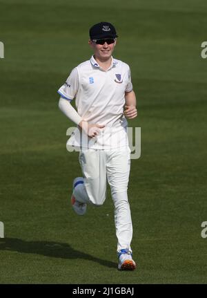 Hove, Regno Unito. 25th Mar 2022. Bertie Foreman di Sussex durante la partita amichevole di 3 giorni tra Sussex e Surrey al Central County Ground 1st di Hove. 25th Marzo 2022 Credit: James Boardman/Alamy Live News Foto Stock