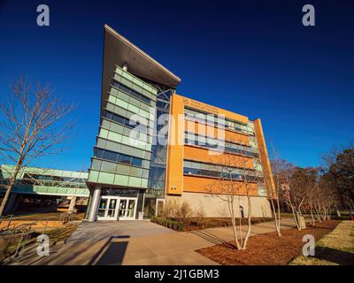 Arkansas, MAR 19 2022 - Vista soleggiata del Centro di Servizio studenti dell'Università dell'Arkansas Foto Stock