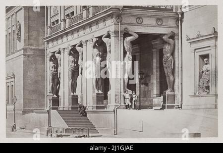 Foto d'epoca di Portico del nuovo Eremo a San Pietroburgo con atlanten. Impero russo. 1878-1890 Foto Stock