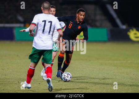 Sofia, Bulgaria. 25th Mar 2022. SOFIA, BULGARIA - MARZO 25: Quinten Timber of the Netherlands U23 durante la partita dei qualificatori Euro 2023 tra Bulgaria U23 e Paesi Bassi U23 allo Stadio Slavia il 25 marzo 2022 a Sofia, Bulgaria (Foto di Nikola Krstic/Orange Pictures) Credit: Orange Pics BV/Alamy Live News Foto Stock