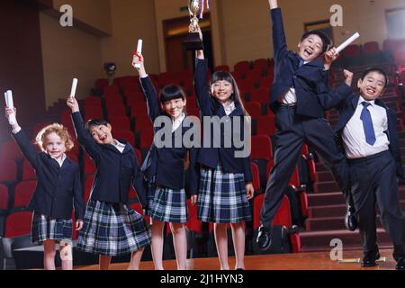 Gli studenti della scuola elementare Foto Stock