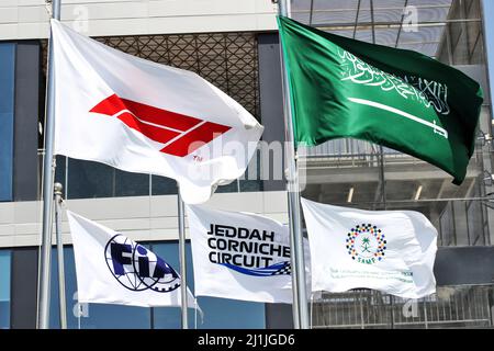 Jeddah, Arabia Saudita. 26th Mar 2022. Atmosfera del circuito - bandiere. Gran Premio dell'Arabia Saudita, sabato 26th marzo 2022. Jeddah, Arabia Saudita. Credit: James Moy/Alamy Live News Foto Stock