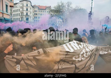 01052017 dimostrazioni della Giornata Internazionale dei lavoratori a Berlino in Germania Foto Stock