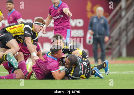 Roma, Italia. 26th Mar 2022. Amar Kudin (FF.OO. Rugby) (L) vs Samuela Vunisa (Rugby Calvisano) (R) durante FF.OO. Rugby Vs Rugby Calvisano, Campionato Italiano di rugby Top 10 a Roma, Italia, Marzo 26 2022 Credit: Agenzia indipendente di Foto/Alamy Live News Foto Stock