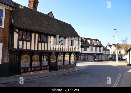 Un vecchio edificio in legno bianco e nero a Ipswich, Regno Unito Foto Stock