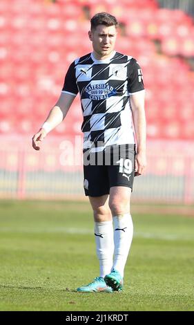 GATESHEAD, REGNO UNITO. MAR 26th Cedwyn Scott di Gateshead durante la partita della Vanarama National League North tra Gateshead e Bradford Park Avenue al Gateshead International Stadium di Gateshead sabato 26th marzo 2022. (Credit: Michael driver | MI News) Credit: MI News & Sport /Alamy Live News Foto Stock