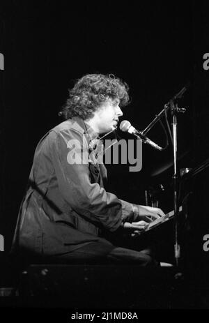 Il cantante folk americano Arlo Guthrie si esibisce a Londra, Inghilterra, nel 1981. Foto Stock