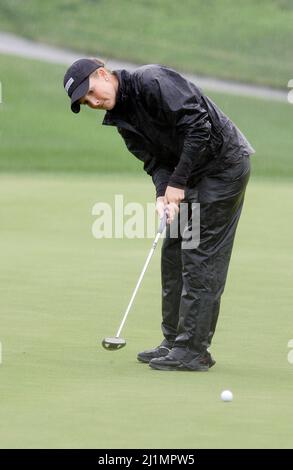 Settembre 31, 2009-Incheon, Corea del Sud-Meaghan Francella di Port Chester NY putts sulla 8th buche durante il secondo round del campionato di Hana Bank Kolon allo Sky 72 Golf Club il 31 ottobre 2009 a Incheon, Corea del Sud. Foto Stock