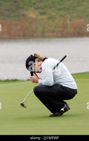 31 settembre 2009-Incheon, Corea del Sud-Cristie Kerr di Miami FL sulla 18th buche durante il secondo round del campionato di Hana Bank Kolon allo Sky 72 Golf Club il 31 ottobre 2009 a Incheon, Corea del Sud. Foto Stock