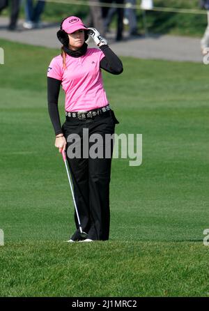 1 novembre 2009-Incheon, Corea del Sud-Paula Creamer di Pleasanton CA sulla 18th buche durante il round finale del campionato di Hana Bank Kolon allo Sky 72 Golf Club il 1 novembre 2009 a Incheon, Corea del Sud. Foto Stock