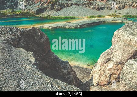 Montagne rocciose esplorare Turquoise Lago Grand Canyon bellissimo paesaggio naturale Foto Stock