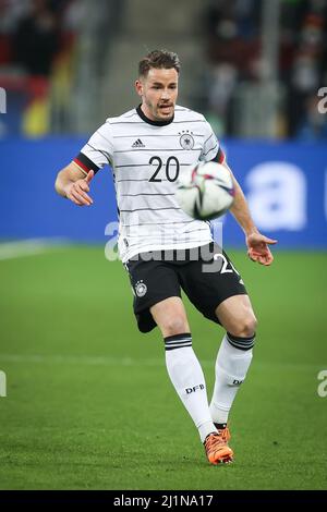 Sinsheim, Germania. 26th Mar 2022. Calcio: Internazionali, Germania - Israele, PreZero Arena. Il Günter cristiano tedesco gioca la palla. Credit: Christian Charisius/dpa/Alamy Live News Foto Stock