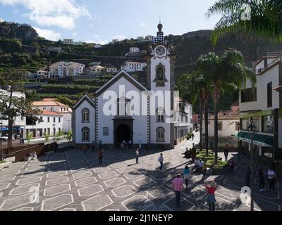 Chiesa di San Benedetto nella città di Ribeira Brava Madeira Portogallo UE costruita nel 16thc con manuelina Mannerista e caratteristiche barocche Foto Stock