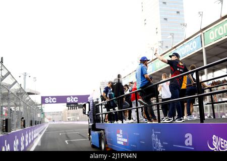 Jeddah, Arabia Saudita. 27th Mar 2022. La sfilata dei piloti, F1 Gran Premio d'Arabia Saudita al circuito di Jeddah Corniche il 27 marzo 2022 a Jeddah, Arabia Saudita. (Foto di ALTO DUE) credito: dpa/Alamy Live News Foto Stock