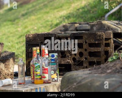 Spazzatura raccolta in jena mentre saaleputz con un sacco di persone onorarie Foto Stock