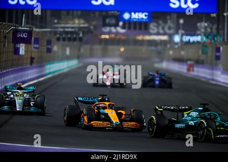 Jeddah, Arabia Saudita. 27th Mar 2022. #18 Lance Roll (CAN, Aston Martin Aramco Cognizant Team F1), #3 Daniel Ricciardo (AUS, McLaren Team F1), #44 Lewis Hamilton (GBR, Mercedes-AMG Petronas Team F1), Gran Premio d'Arabia Saudita F1 al circuito Jeddah Corniche il 27 marzo 2022 a Jeddah, Arabia Saudita. (Foto di ALTO DUE) credito: dpa/Alamy Live News Foto Stock