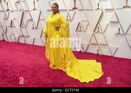 Los Angeles, Stati Uniti. 27th Mar 2022. La regina Latifah cammina sul tappeto rosso ai 94th Academy Awards che si sono tenuti al Dolby Theatre di Hollywood, California, il 27 marzo 2022. (Foto di Sthanlee B. Mirador/Sipa USA) Credit: Sipa USA/Alamy Live News Foto Stock