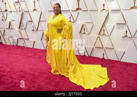 Los Angeles, Stati Uniti. 27th Mar 2022. La regina Latifah cammina sul tappeto rosso ai 94th Academy Awards che si sono tenuti al Dolby Theatre di Hollywood, California, il 27 marzo 2022. (Foto di Sthanlee B. Mirador/Sipa USA) Credit: Sipa USA/Alamy Live News Foto Stock