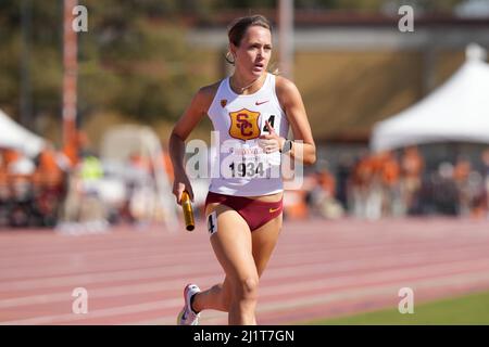 Jemima Russell corre la terza tappa sulla terza tappa del Southern California Trojans donne 4 x 800m relè che ha posto terzo in 8:38,89during il 94 Foto Stock