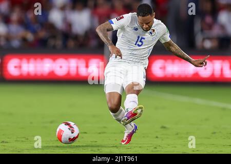 Orlando, Florida, Stati Uniti. 27 marzo 2022: ERIC DAVIS, difensore di Panama (15), passa in occasione della partita di qualificazione USMNT contro Panama CONCACACAF FIFA World Cup all'Exploria Stadium di Orlando, Fl, il 27 marzo 2022. (Credit Image: © Cory Knowlton/ZUMA Press Wire) Credit: ZUMA Press, Inc./Alamy Live News Foto Stock