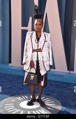 Beverly Hills, CA. 27th Mar 2022. Janicza Bravo al Vanity Fair Oscar Party del 2022 presso il Walis Annenberg Center for the Performing Arts il 27 marzo 2022. Credit: Jeffrey Mayer/JTM Photos/Media Punch/Alamy Live News Foto Stock