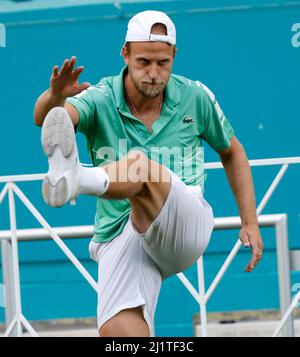 MIAMI GARDENS, FLORIDA - 27 MARZO: Kiev, Ucraina nato USA Tennis Player Denis Kudla il giorno 7 del Miami Open 2022 all'Hard Rock Stadium il 27 marzo 2022 a Miami Gardens, Florida. People: Denis Kudla Credit: Storms Media Group/Alamy Live News Credit: Storms Media Group/Alamy Live News Foto Stock