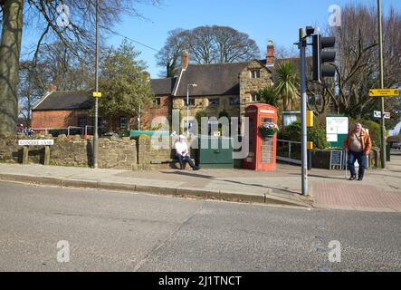 Incrocio stradale in Alfreton, Derbyshire, Regno Unito Foto Stock