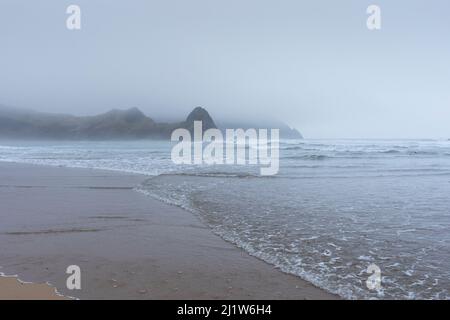 Three Cliifs Bay sulla penisola di Gower, Galles, Regno Unito Foto Stock