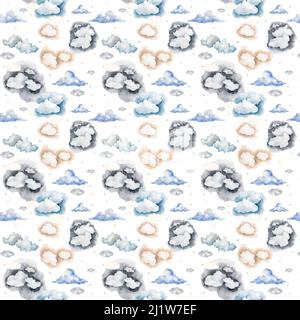 nuvole acquerello, motivo senza giunture su sfondo bianco, cielo, cielo blu, nuvole acquerello dolci Foto Stock