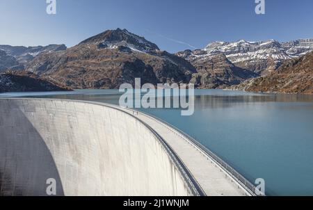 Diga di Emosson in autunno, Vallese (Wallis), Svizzera Foto Stock