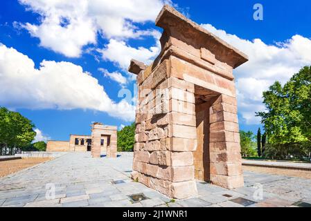 Madrid, Spagna. Templo de Debod dell'antico Egitto, dedicato alla dea Iside, a Filae. Foto Stock