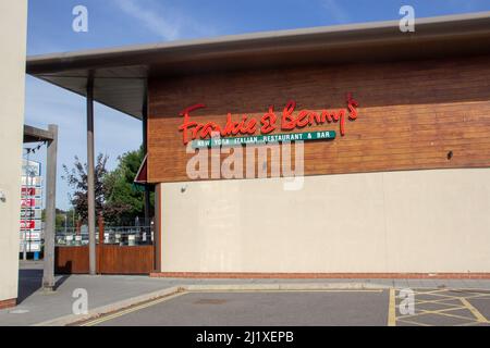 EXETER, DEVON, UK - 21 SETTEMBRE 2021 Frankie e Bennies Ristorante italiano Alphington Road, Marsh Barton Foto Stock