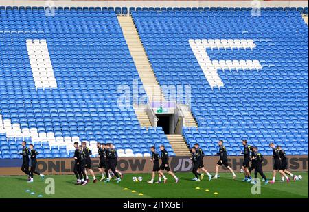 Giocatori della Repubblica Ceca durante una sessione di formazione al Cardiff City Stadium, Cardiff. Data foto: Lunedì 28 marzo 2022. Foto Stock