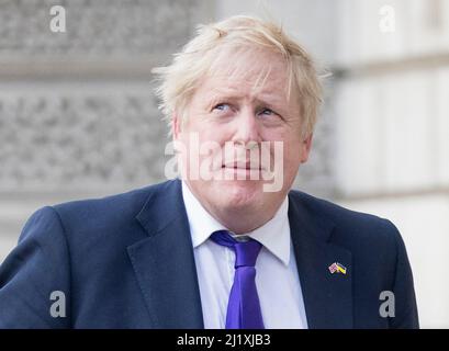 Londra, Regno Unito. 28th Mar 2022. Il primo ministro britannico BORIS JOHNSON è visto camminare a Westminster. La settimana scorsa il Cancelliere ha rilasciato la dichiarazione di primavera, che include una serie di misure volte ad alleviare il crescente costo della vita in crisi. Photo credit: Ben Cawthra/Sipa USA **NO UK SALES** Credit: Sipa USA/Alamy Live News Foto Stock