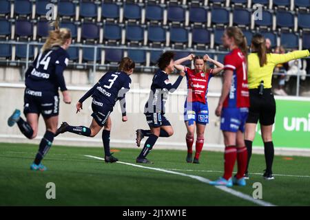 Linköpings N. 6. Saori Takarada festeggia dopo il 1-0 durante la partita di domenica nel Damallsvenskan tra il FC-Vittsjö GIK di Linköping nell'arena di Linköping. Foto Stock