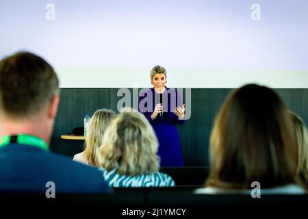 Rotterdam, Paesi Bassi. 28th Mar 2022. La regina Maxima dei Paesi Bassi apre la settimana dei soldi al Kunsthal il 28 marzo 2022 a Rotterdam, Paesi Bassi. Credit: Patrick van Katwijk//dpa/Alamy Live News Foto Stock