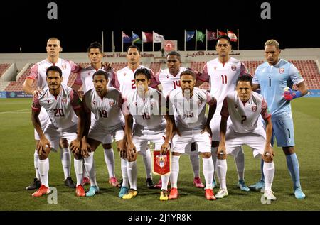 DOHA, QATAR - MARZO 27: Tahiti Team pose , da sinistra in alto : Francois Hapipi, Tauhiti Keck, Mauri Heitaa, Eddy Kaspard, Roonui Tehau, Teave Teamotuaitau, Alvin Tehau, Heimano Bourebare, Teaonui Tehau, Dylan Paama, Raimana li Fung Kuee, durante la partita di qualificazione FIFA World Cup Qatar 2022 tra il 27 marzo e la Nuova Zelanda, al 2022 Hamad Stadium. (Foto tramite MB Media) Foto Stock