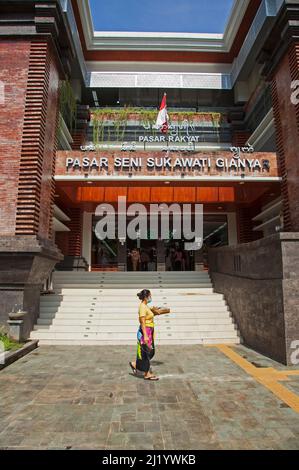 Il mercato di Pasar Seni Sukawati Gianyar a Sukawati, Gianyar, Bali, Indonesia. Foto Stock