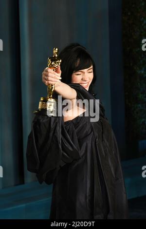 Billie Eilish partecipa al Vanity Fair Oscar Party del 2022 al Walis Annenberg Center for the Performing Arts il 27 marzo 2022 a Beverly Hills, California. Foto: Casey Flanigan/imageSPACE/MediaPunch Foto Stock