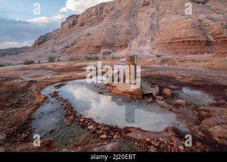 Abondoned esplorazione bene, Crystal Geyser, Utah. Foto Stock