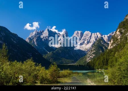 Lago di Landro (Dürrensee), Alto Adige, Italia Foto Stock
