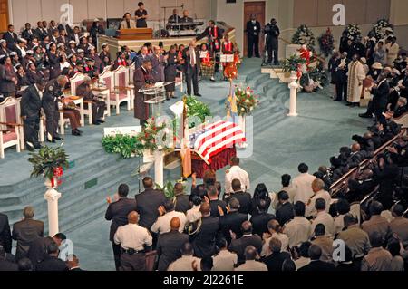 Funerale per sceriffo assassinato ad Atlanta dopo aver sparato in tribunale della contea dove 3 persone sono state uccise durante la fuga Foto Stock