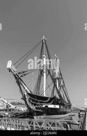 Boston, USA - 12 settembre 2017: nave da guerra USS Constitution, Boston, USA nel porto. Foto Stock