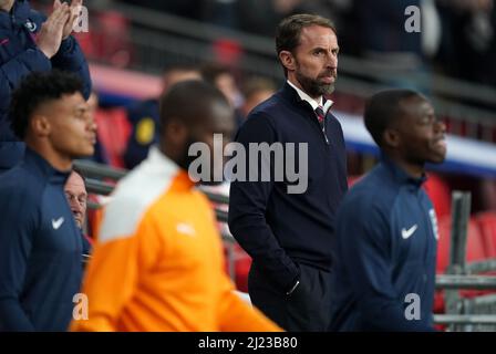 Il manager inglese Gareth Southgate guarda avanti prima della partita internazionale amichevole al Wembley Stadium di Londra. Data foto: Martedì 29 marzo 2022. Foto Stock