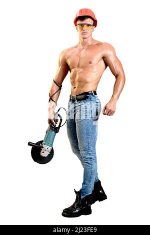 Realizzazione atletica di lavoro con utensile elettrico su sfondo bianco. Foto Stock