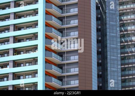 Esterno di alti appartamenti Giapponesi Foto Stock