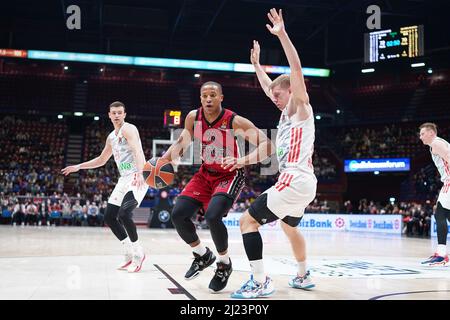 Milano, Italia. 29th Mar 2022. Devon Hall (AX Armani Exchange Olimpia Milano) durante AX Armani Exchange Milano vs Bayern Monaco, Basketball Eurolega Championship a Milano, Italia, Marzo 29 2022 Credit: Independent Photo Agency/Alamy Live News Foto Stock