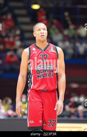 Milano, Italia. 29th Mar 2022. Devon Hall (AX Armani Exchange Olimpia Milano) durante AX Armani Exchange Milano vs Bayern Monaco, Basketball Eurolega Championship a Milano, Italia, Marzo 29 2022 Credit: Independent Photo Agency/Alamy Live News Foto Stock