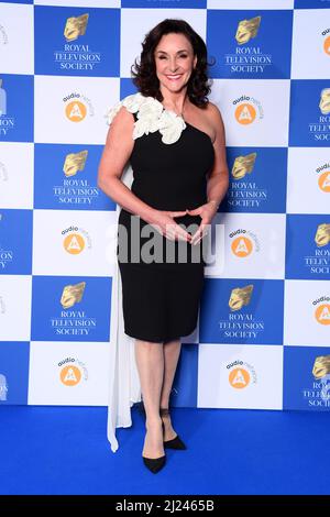 Londra, Regno Unito. 29 marzo 2022. Shirley Ballas partecipa al Royal Television Society Program Awards al Grosvenor Hotel di Londra. Data foto: Martedì 29 marzo 2022. Il credito fotografico dovrebbe essere: Matt Crossick/Empics/Alamy Live News Foto Stock